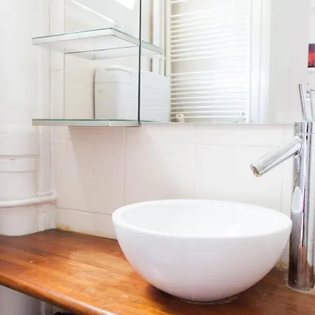 Apartment Lovely In The Heart Of